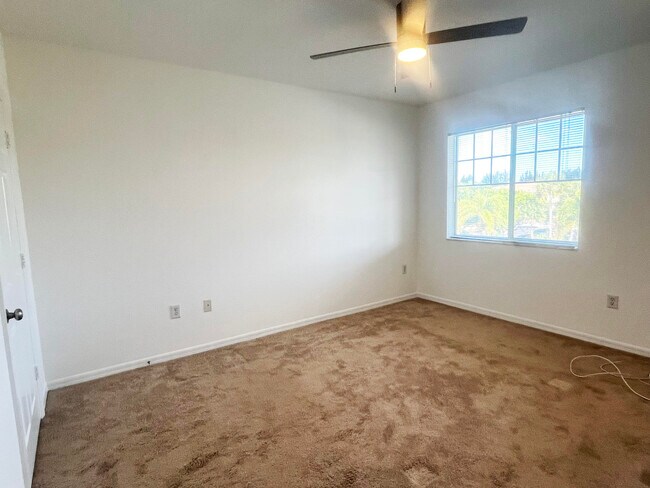Building Photo - 6482 Emerald Dunes Dr