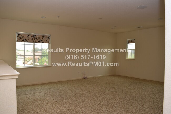 Building Photo - Gated West Roseville Spacious 4 Bed 3 Bath