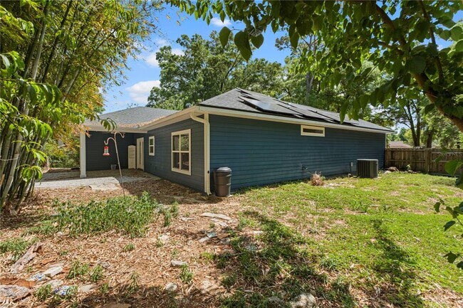 Building Photo - 25726 SW 19 Ave
