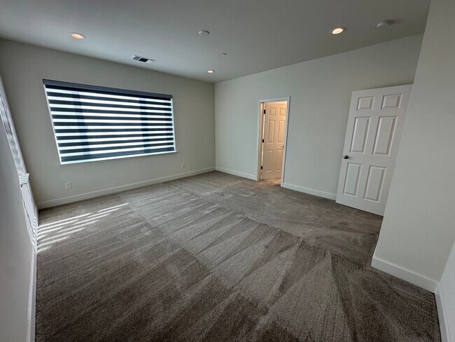 Building Photo - 3010 Granger St
