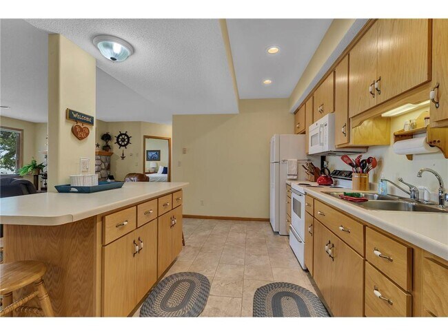 Building Photo - 11610 44th St NE