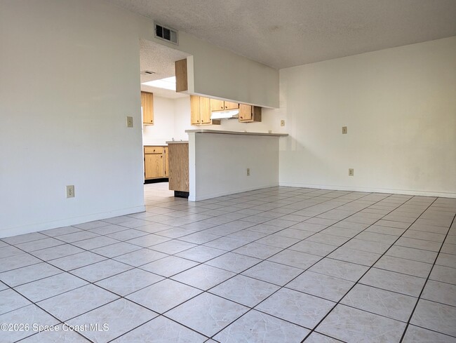 Building Photo - 1600 Sunny Brook Ln