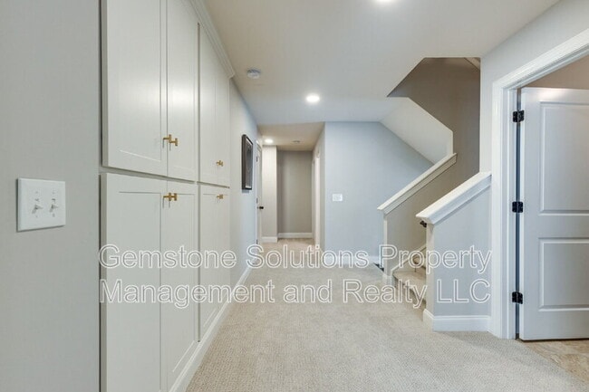 Building Photo - 1050 Nolencrest Dr