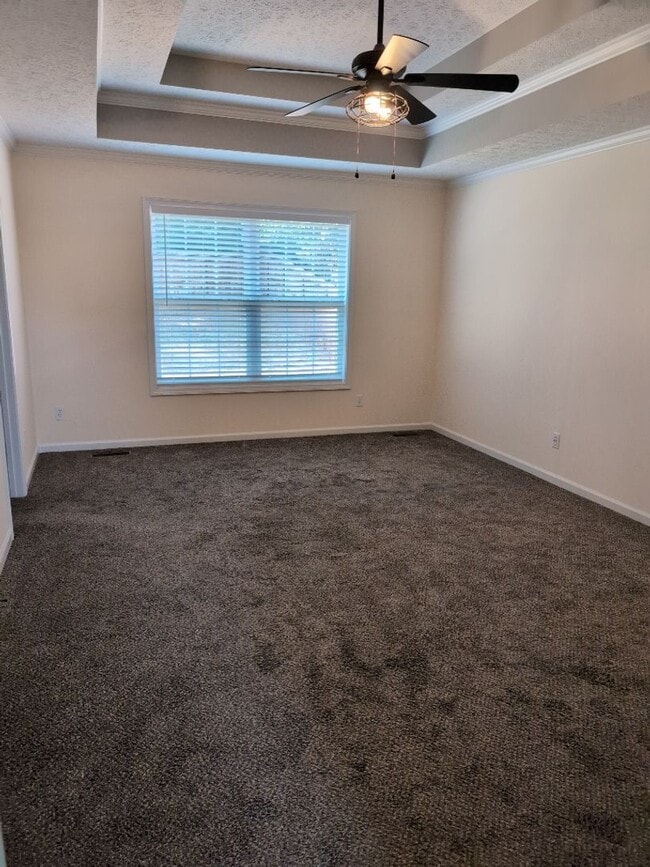Building Photo - Adorable Ranch with a bonus room and half ...