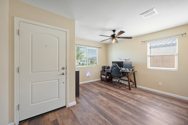 Building Photo - 13190 Chuparosa Ln