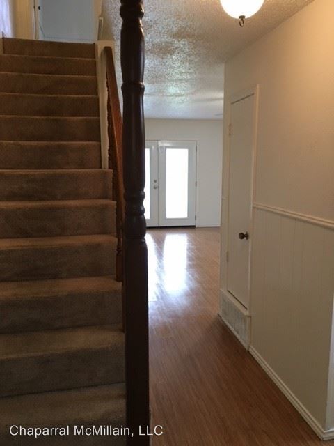 Building Photo - 405 McMillain St