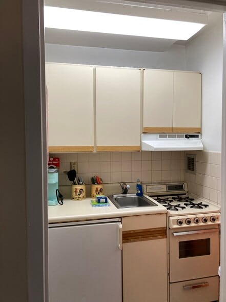 Building Photo - 1021 Arlington Blvd