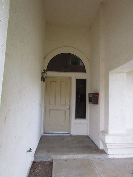 Building Photo - 3430 Crystal Wood Dr