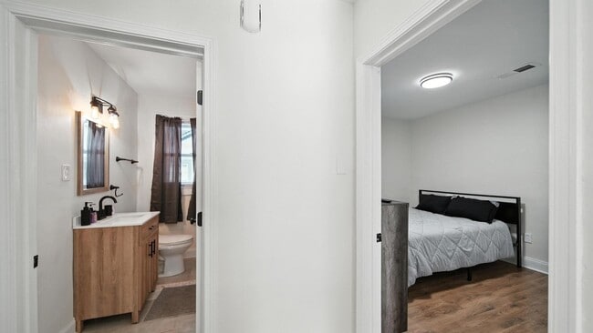 Building Photo - 3236 Allison Ave