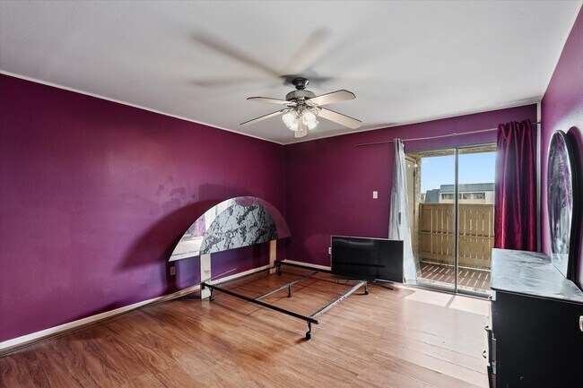 Building Photo - 8517 Hearth Dr