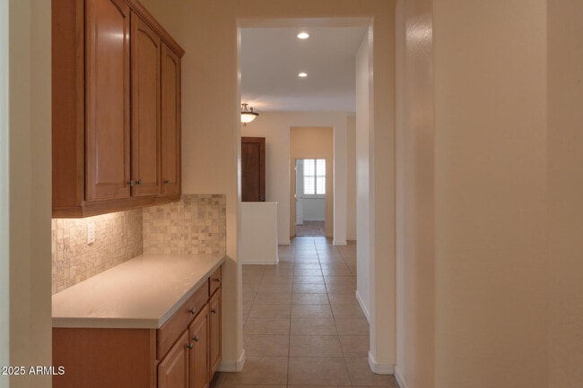 Building Photo - 13417 W La Vina Dr