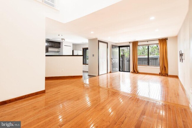 Building Photo - 18153 Tunstall Dr