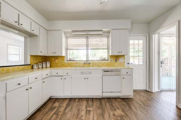 Building Photo - 600 Antler Dr