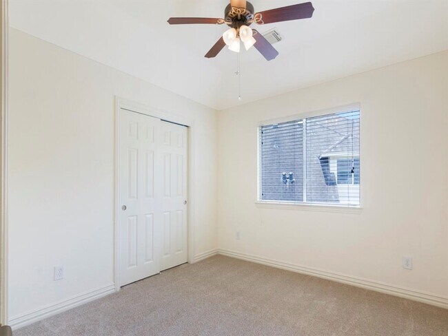 Building Photo - 66 Frontera Cir