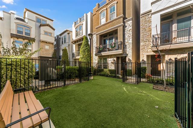 Building Photo - 762 Lacey Oaks Pl