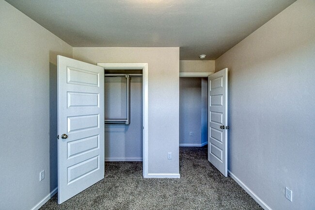 Building Photo - Brand New Construction!  Lawn care included!