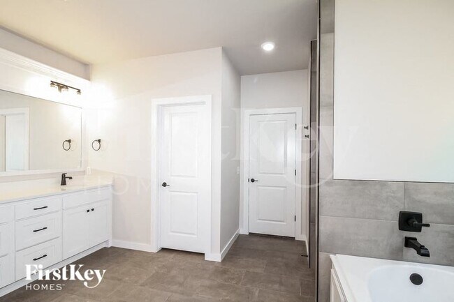 Building Photo - 11245 SW 30th St