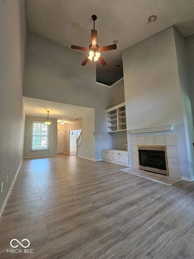 Building Photo - 5757 Spruce Knoll Ct