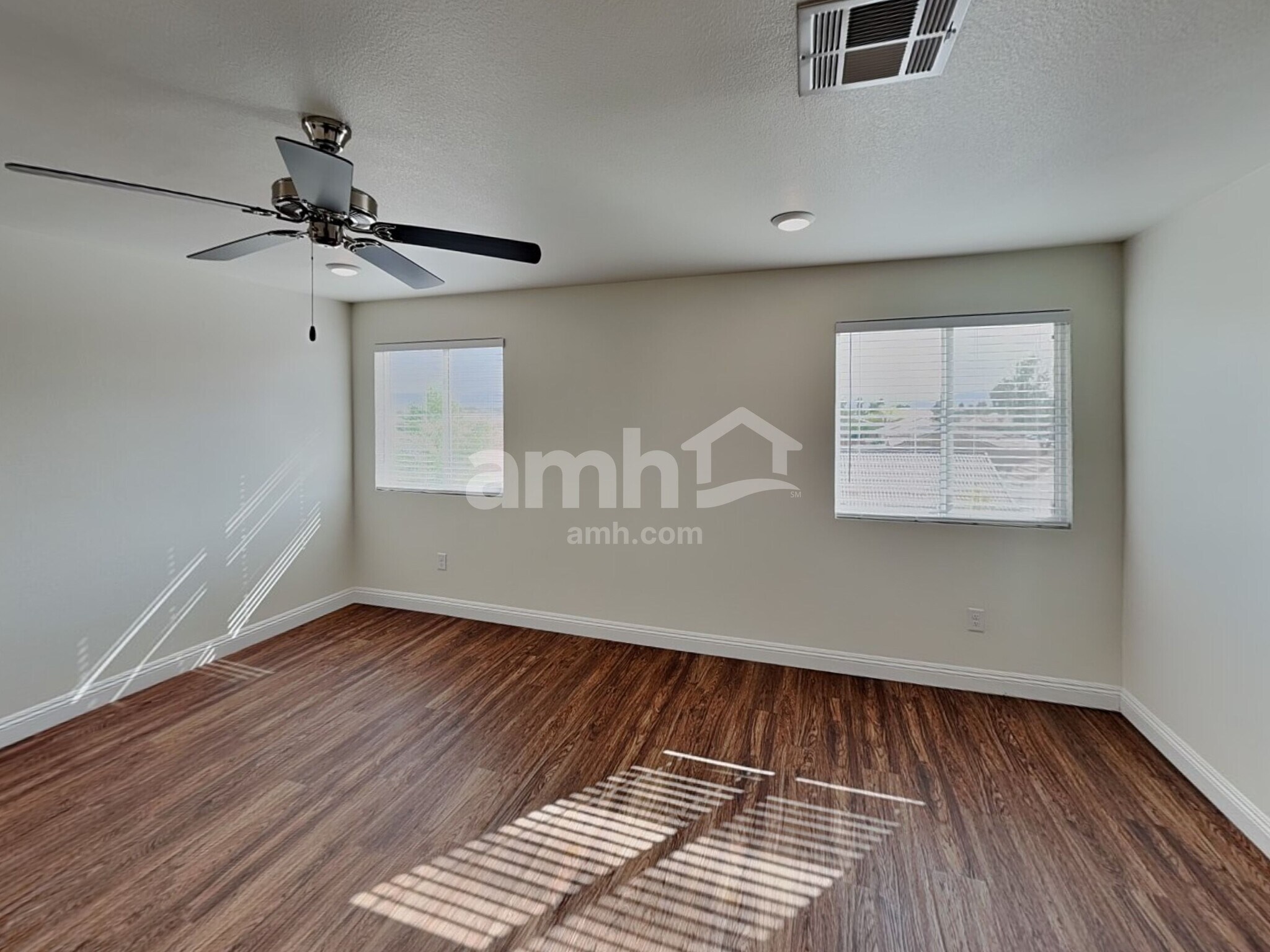 Building Photo - 5624 Blue Wonder St