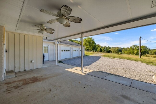 Building Photo - 4861 Bethesda Rd