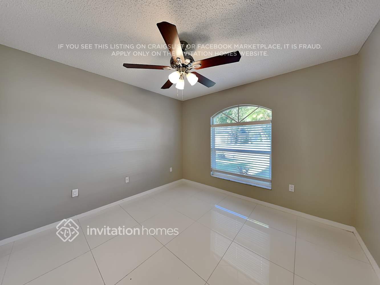 Building Photo - 7509 42nd Ct E