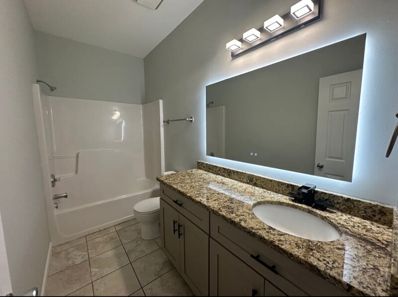 Building Photo - 2829 3rd Ave SW