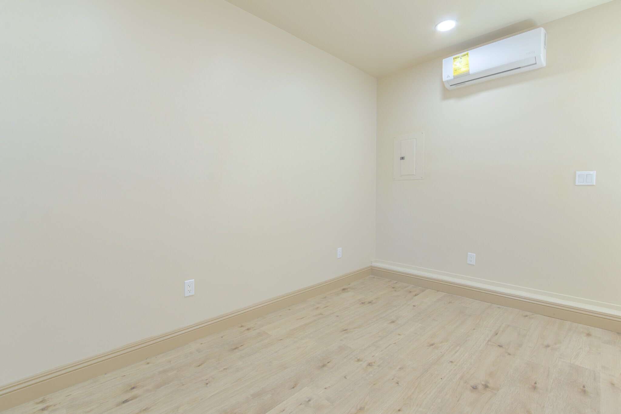 Building Photo - 1174 Sea Strand Ln