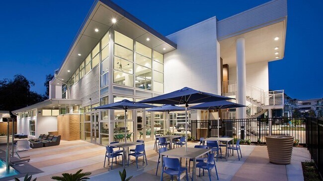 Building Photo - 777 5th St