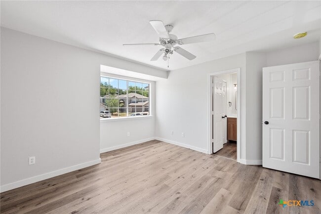 Building Photo - 107 Cedargrove