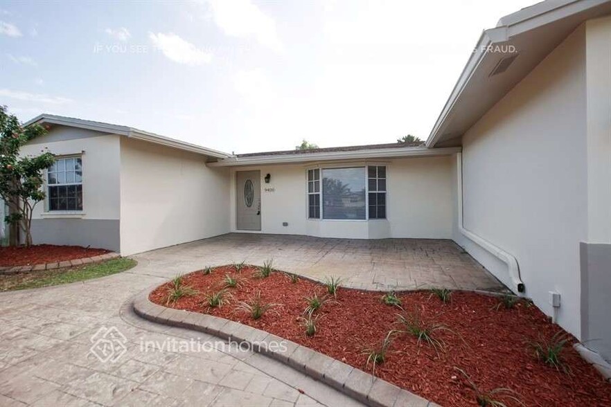 Building Photo - 9400 NW 19th St