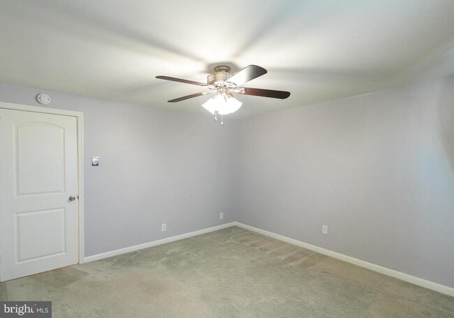 Building Photo - 3161 S Sydenham St