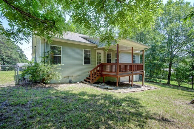 Building Photo - 328 Cain Rd