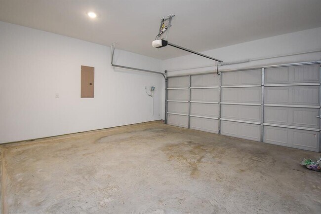 Building Photo - 6307 Serenity View Ln