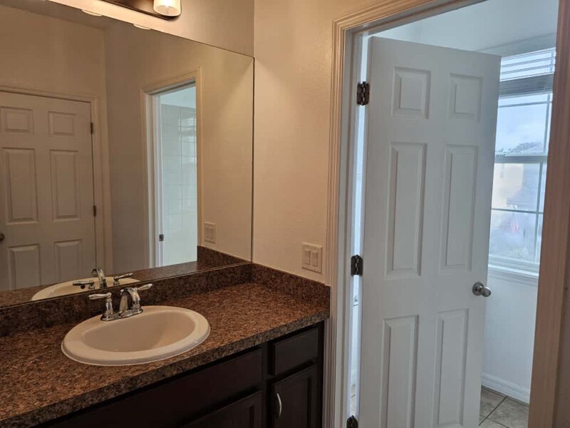 Building Photo - 32717 Coldwater Creek Loop