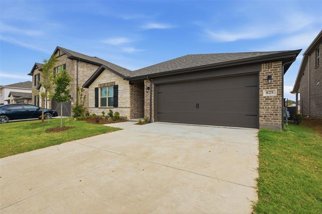Building Photo - 825 Birdie Dr