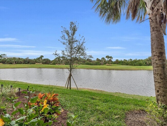 Building Photo - 14081 Heritage Landing Blvd
