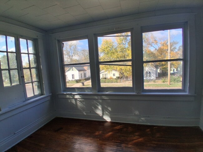 Building Photo - 503.5 Collett-