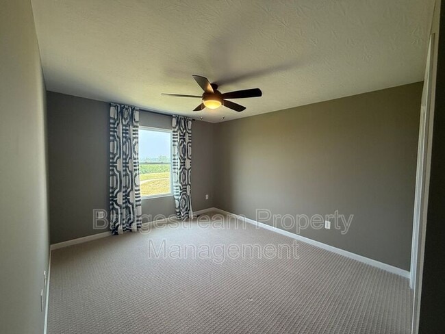 Building Photo - 3032 Wellington Ln