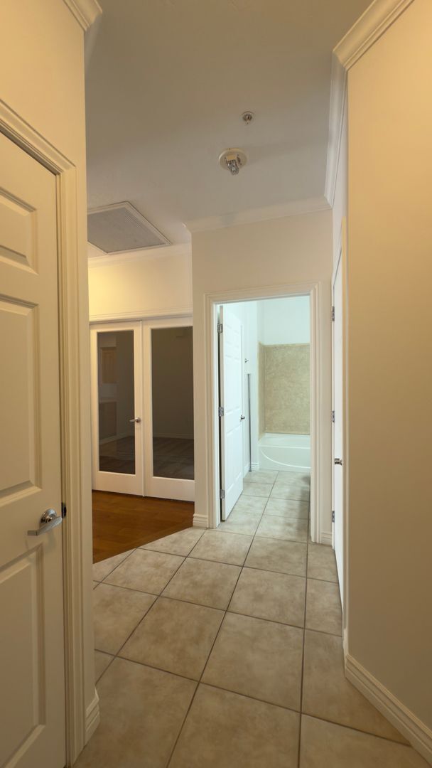 Building Photo - Luxury High Rise in Downtown Provo