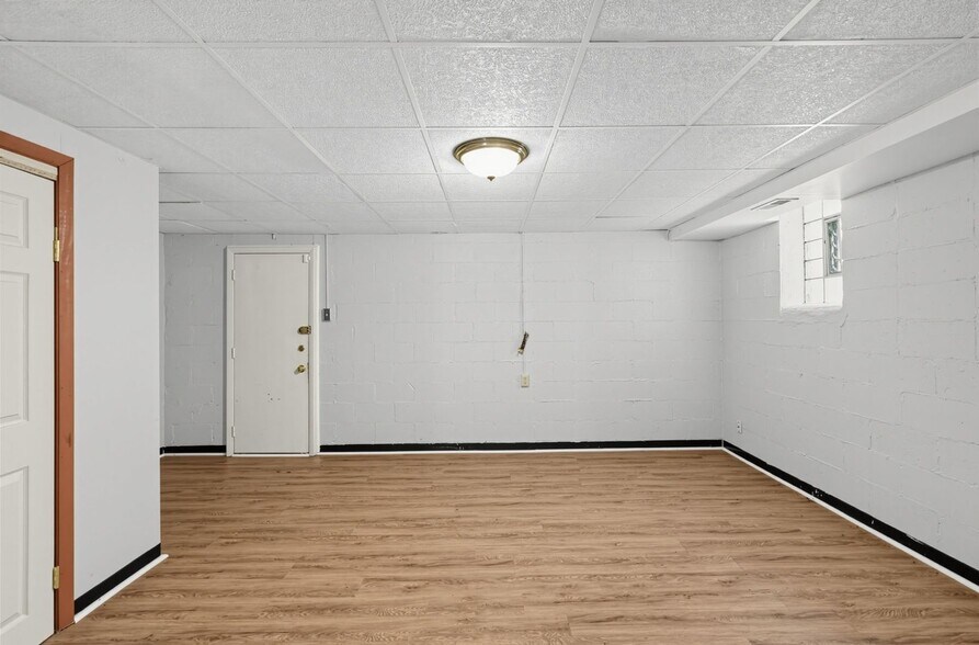 Building Photo - 804 Keely Pl