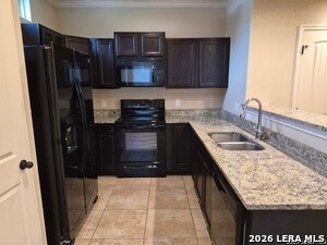 Building Photo - 6850 Lakeview Dr.
