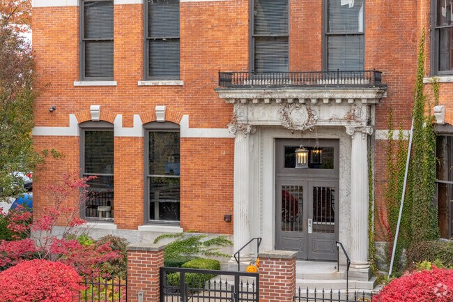 Building Photo - The Knights @ 506 Delaware