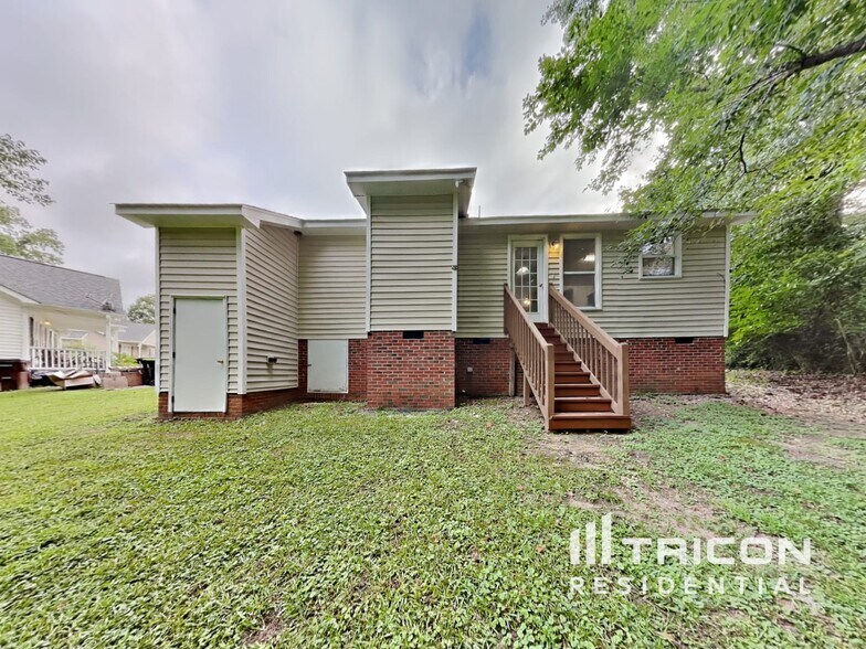 Building Photo - 837 Lusterleaf Pl