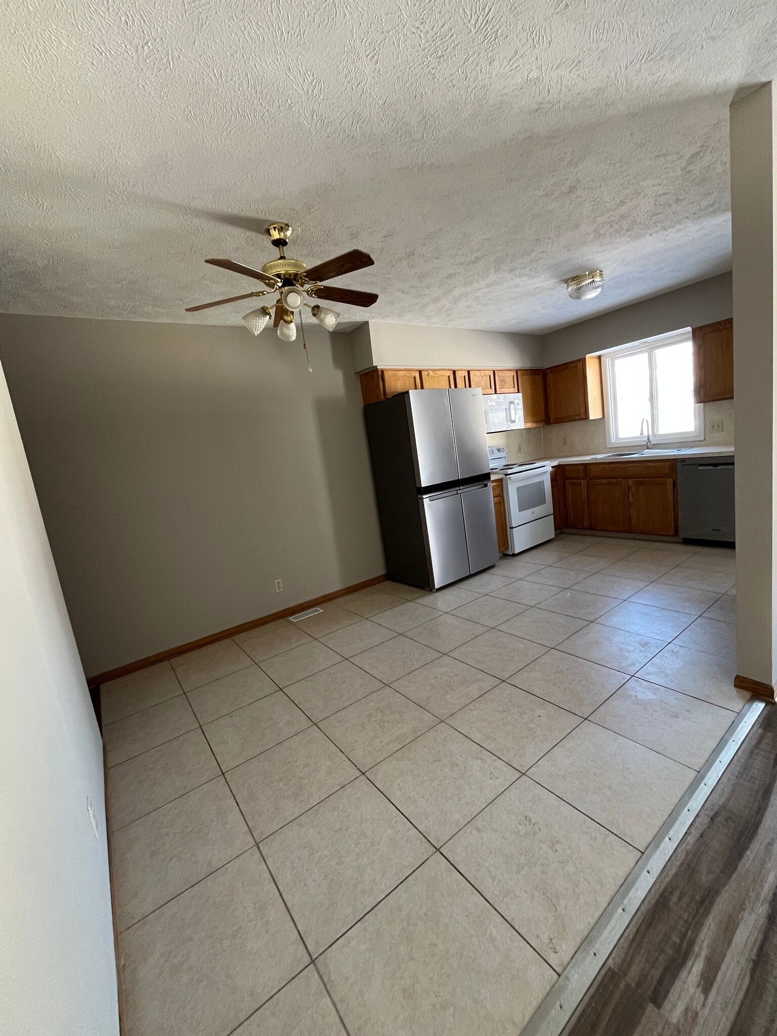 Building Photo - 505 Michael Dr