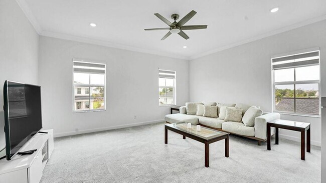 Building Photo - 601 Hookline Cir