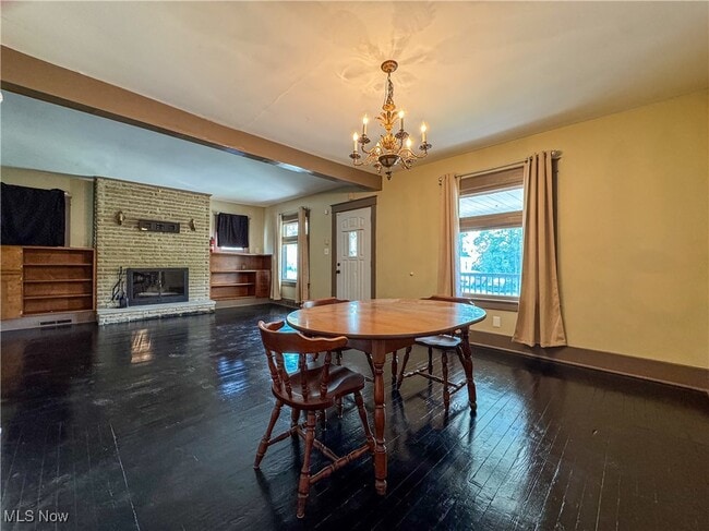 Building Photo - 604 W Laclede Ave