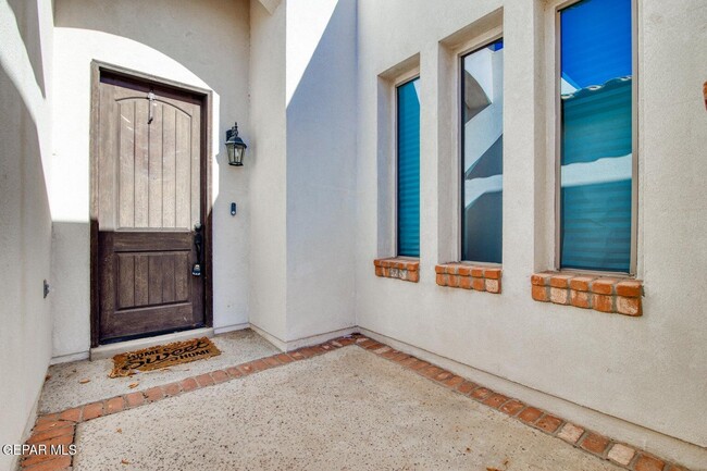 Building Photo - 14509 Holly Springs