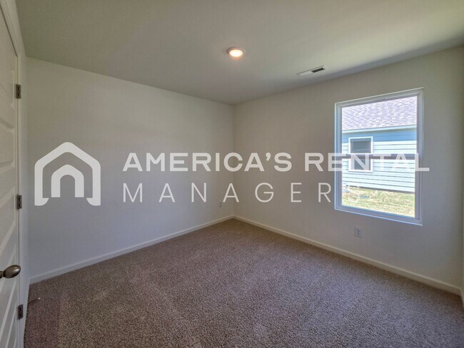Building Photo - New Construction Home for Rent in Calera, AL - Timberline Community!