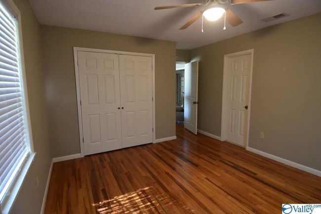 Building Photo - 3500 Colonial Dr