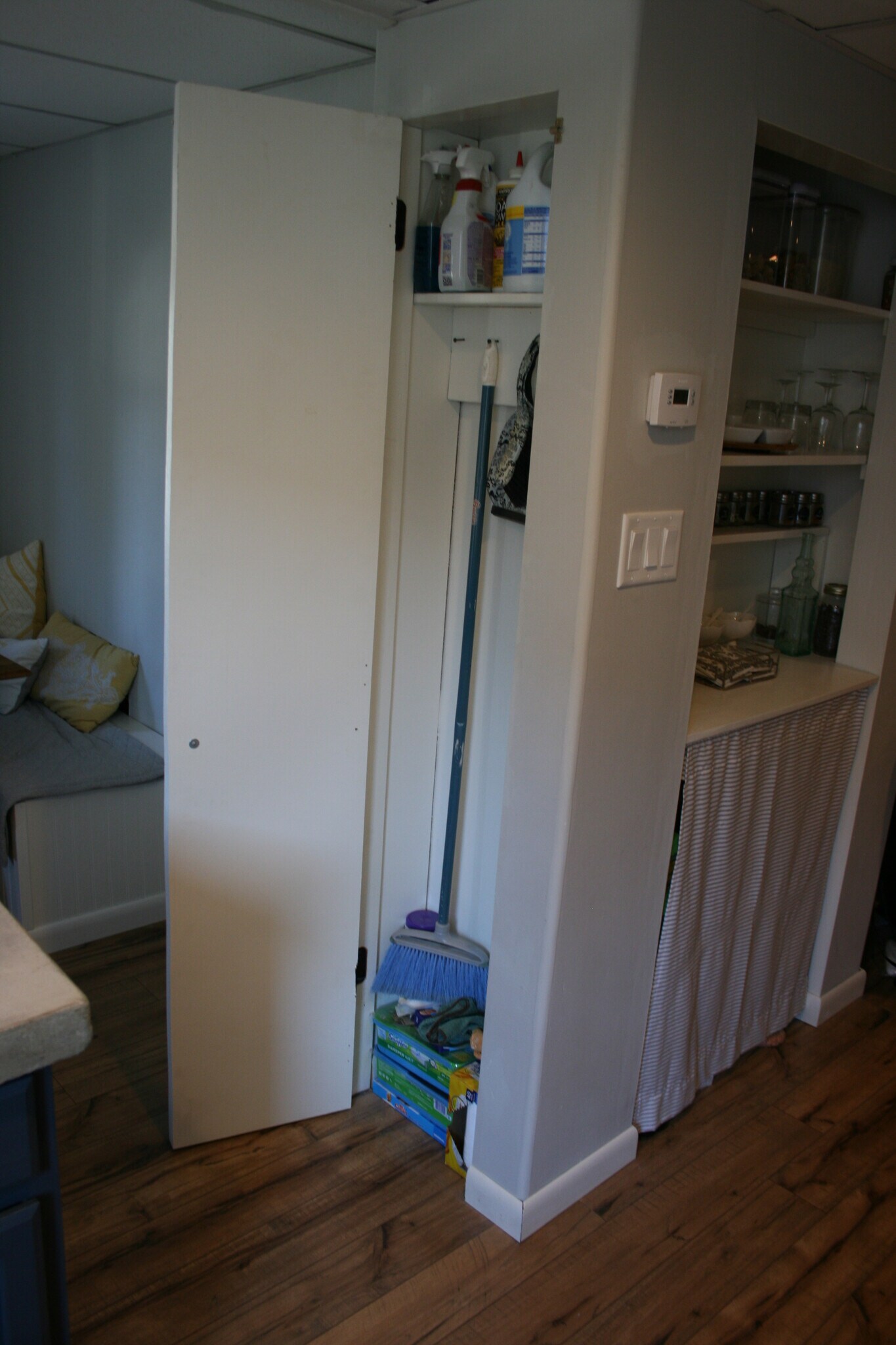 Building Photo - 22 N Railroad St